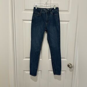 Old Navy High Rise Rockstar Super Skinny Jeans